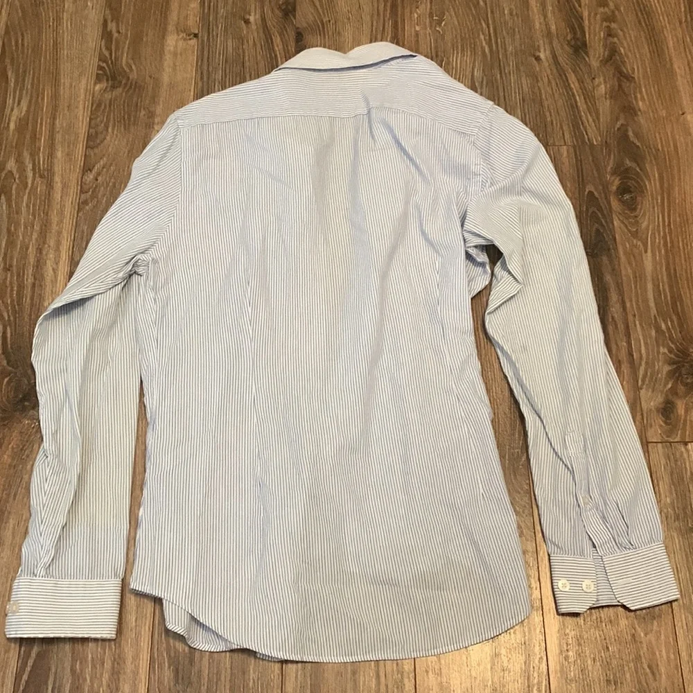 Express button down - Picture 2 of 2